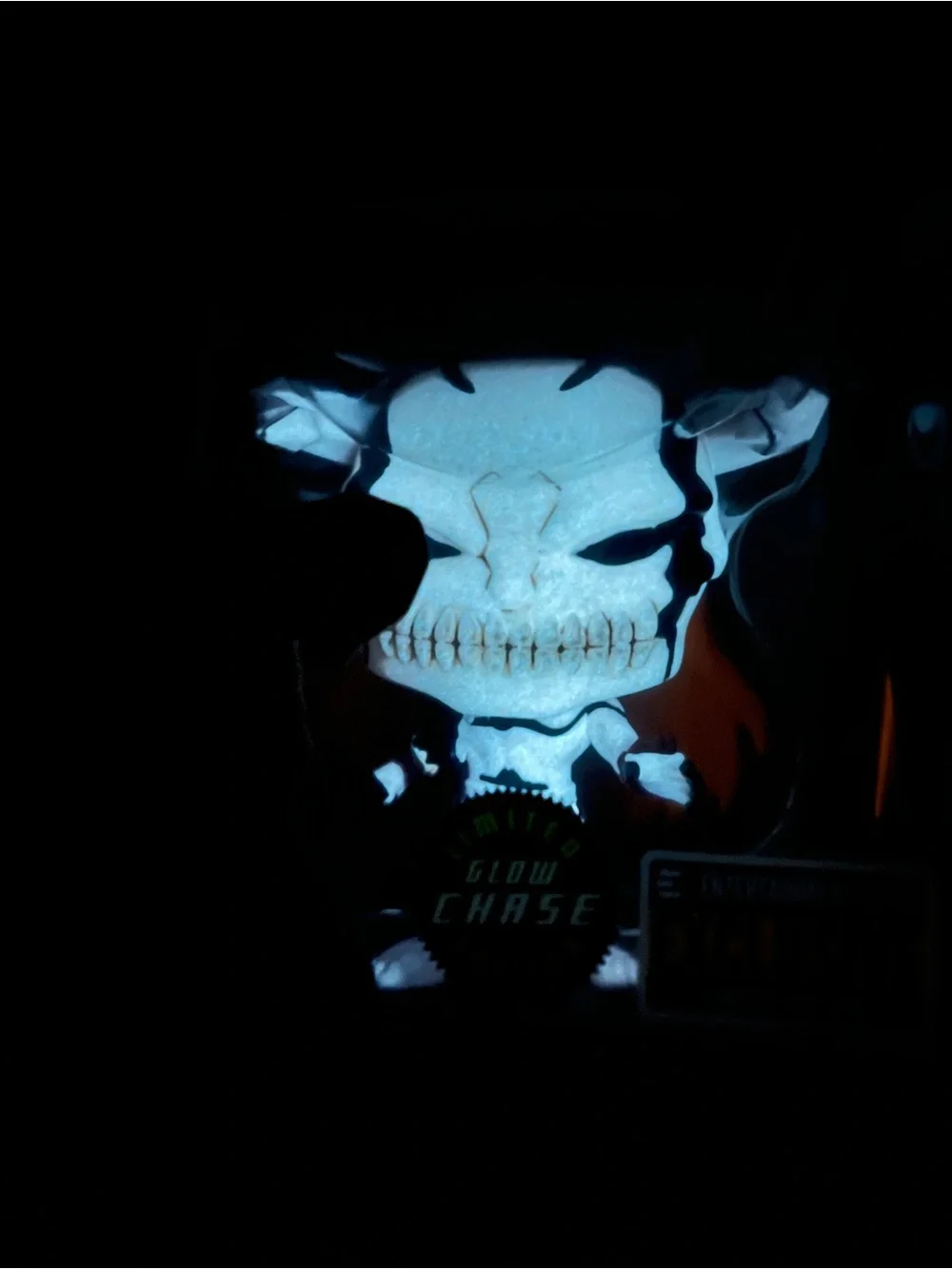 Fully-Hollowfied Ichigo Glow Chase Funko Pop #1104 Entertainment Earth NEAR MINT